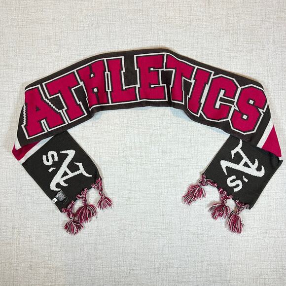 47 Brand Oakland Athletics A's Scarf Womens One Size - Picture 2 of 5
